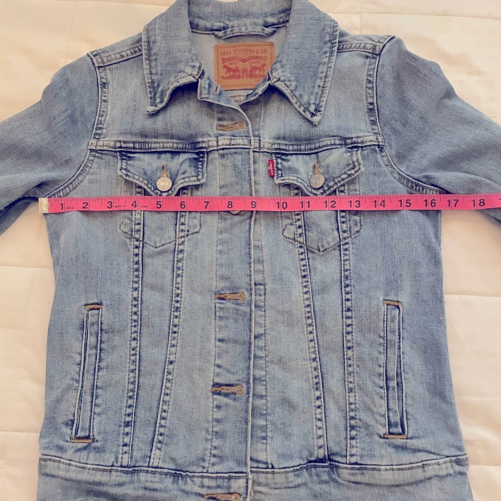 Levis Denim Jacket - Picture 4 of 4